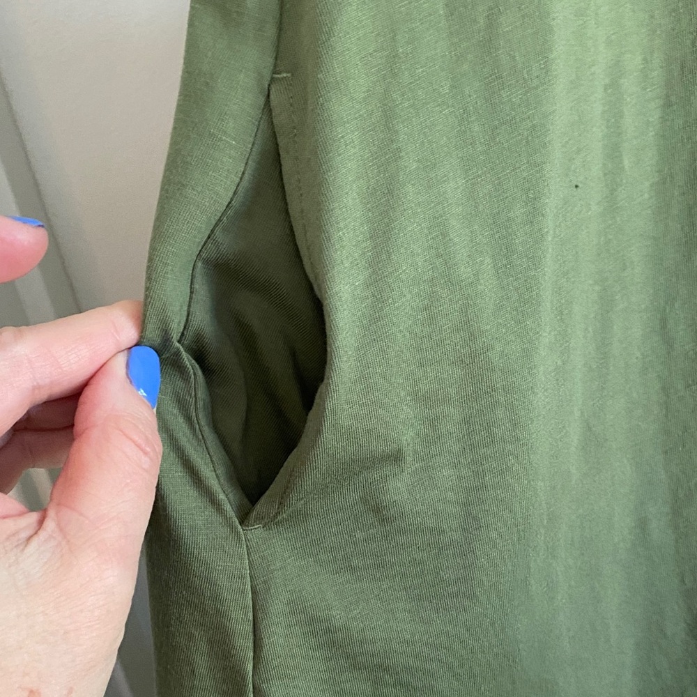 100% cotton Uniqlo Olive Green Sleeveless A-Line Mini Dress with pockets ! - Picture 4 of 5